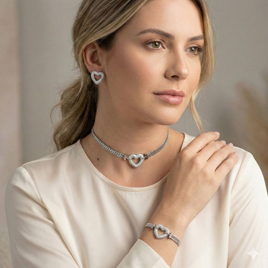Colar Choker Elos com Coração Vazado Banho Ródio Branco