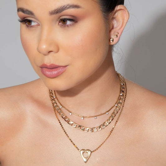 Colar ouro 18K de chapinha e pingente de coração lisa e vazada