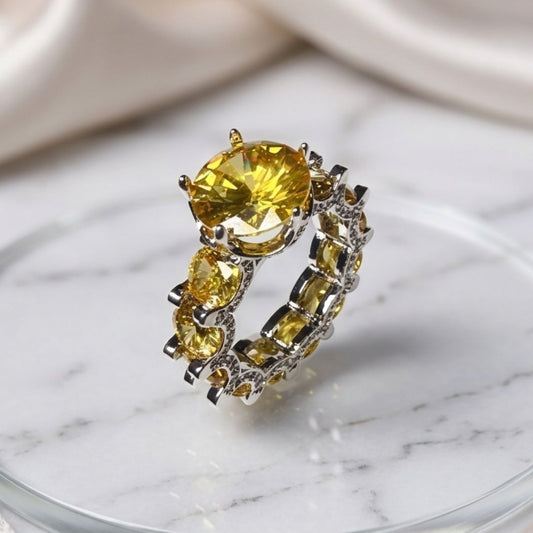 Anel Luxo Pedras Amarelo Diamantado e Cravejado, Banho Ródio Branco