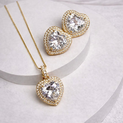 Conjunto Coração Cristal Cravejado em volta
