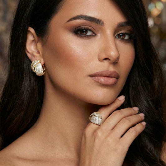 Conjunto Anel 17 e Brinco duas Hastes Largas cravejadas