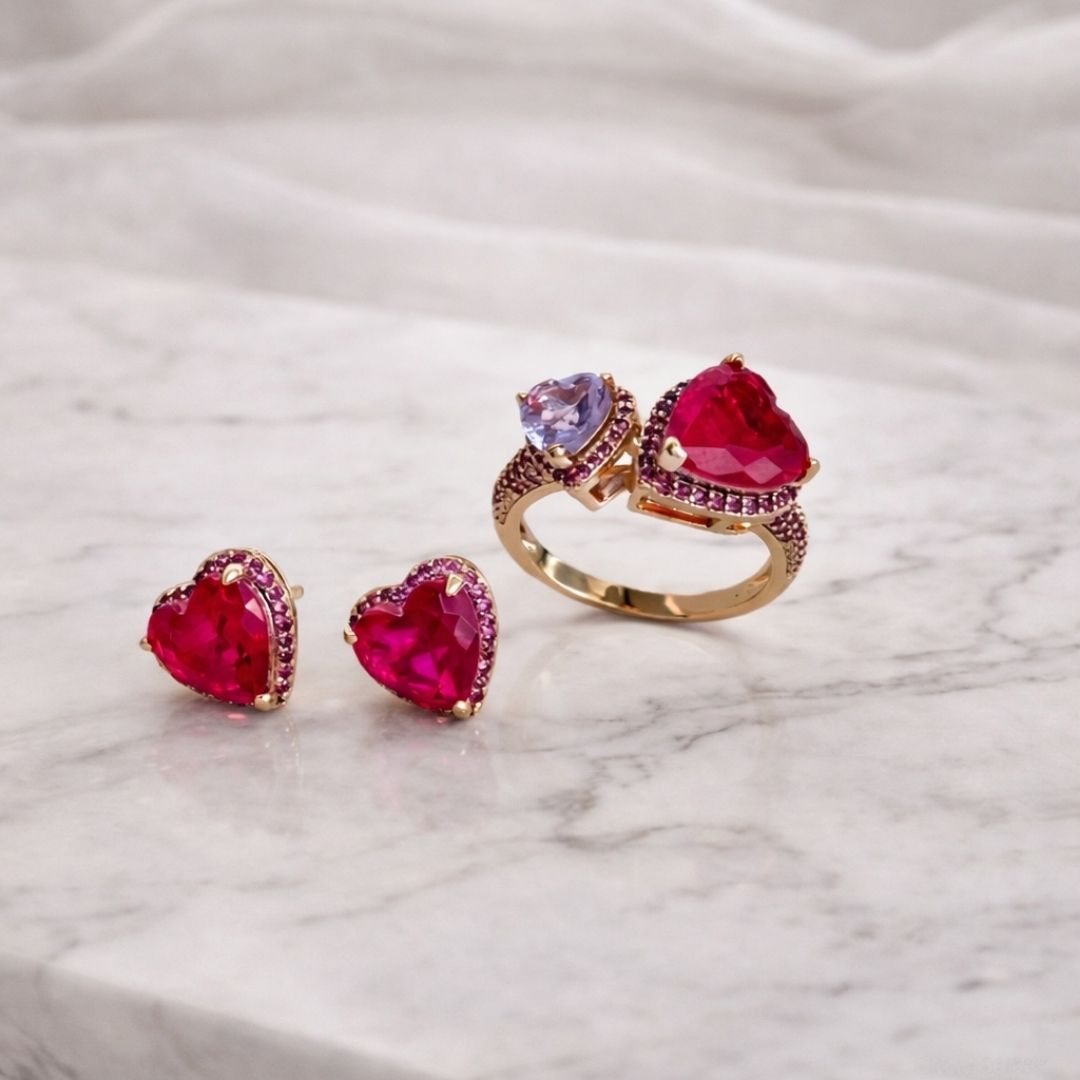 Conjunto de Brinco e Anel Aro 18 de Coração Rosa Cravejado Rosa