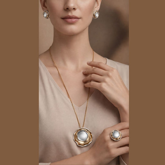 Conjunto ARO 18 Acetinado Brinco, colar e anel nos dois banhos