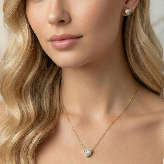 Conjunto Coração Delicado Cravejado em volta Ouro