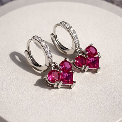 COMPRE JUNTO - Dois Brincos e Colar