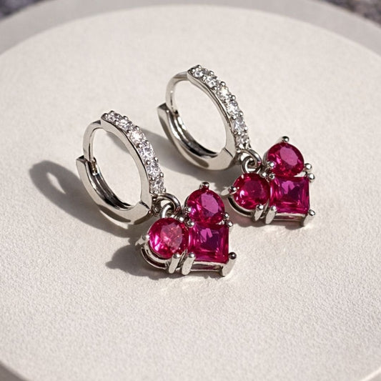 COMPRE JUNTO - Dois Brincos e Colar