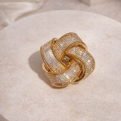 Pingente grande nó cravejado