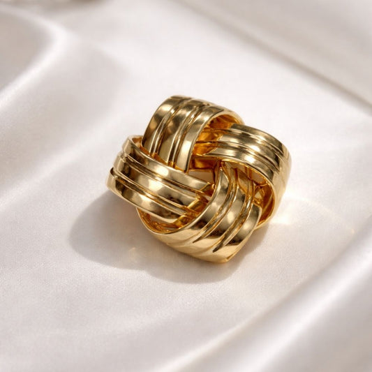 Pingente grande nó liso