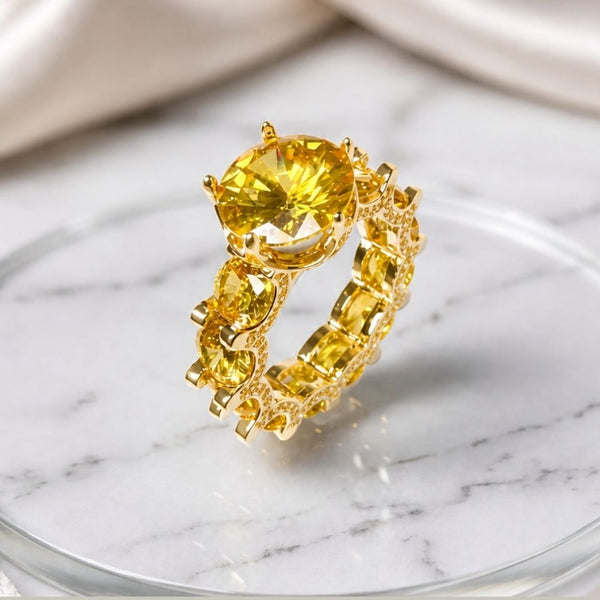Anel Luxo Pedras Amarelo Diamantado e Cravejado, Banho Ouro 18K
