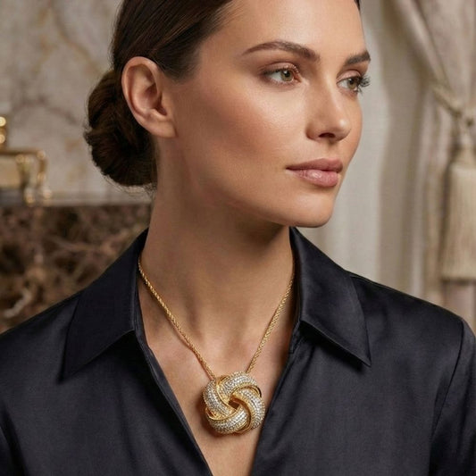 Pingente grande nó cravejado