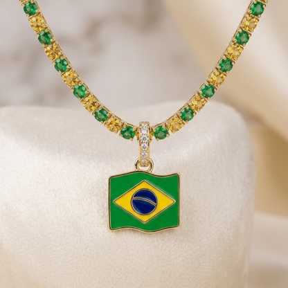 Pingente Brasil, Esmaltado, Banho Ouro 18K