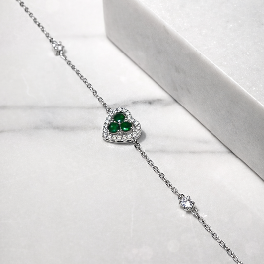 Pulseira Coração Verde Cravejado em Volta