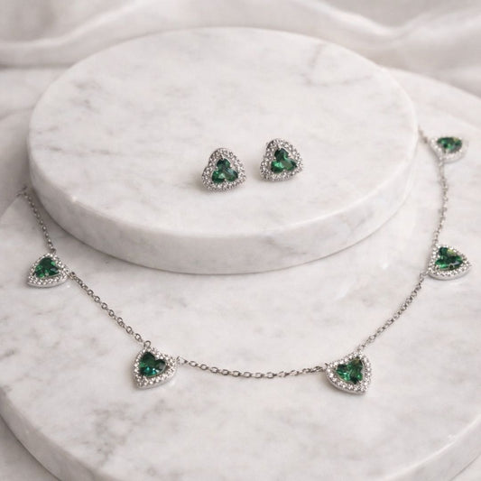 Conjunto Coração Verde Cravejado em Volta