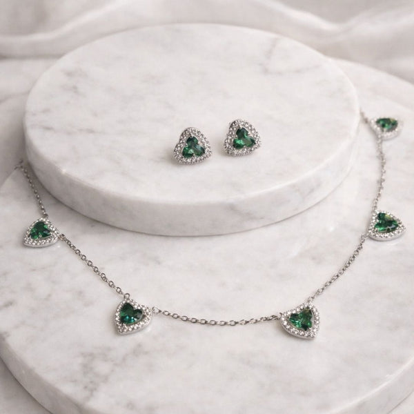 Conjunto Coração Verde Cravejado em Volta