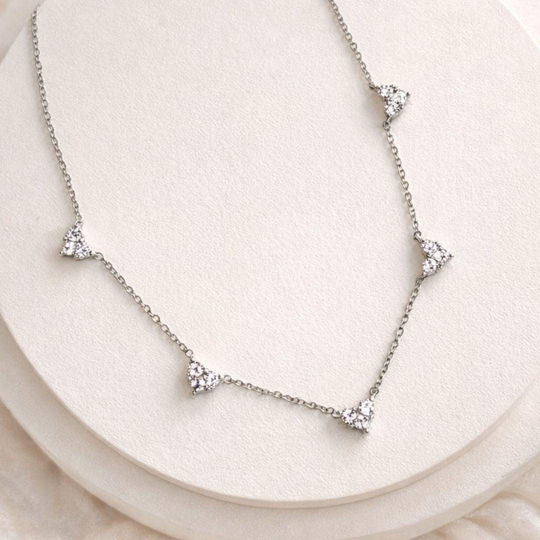 COMPRE JUNTO - Dois Brincos e Colar