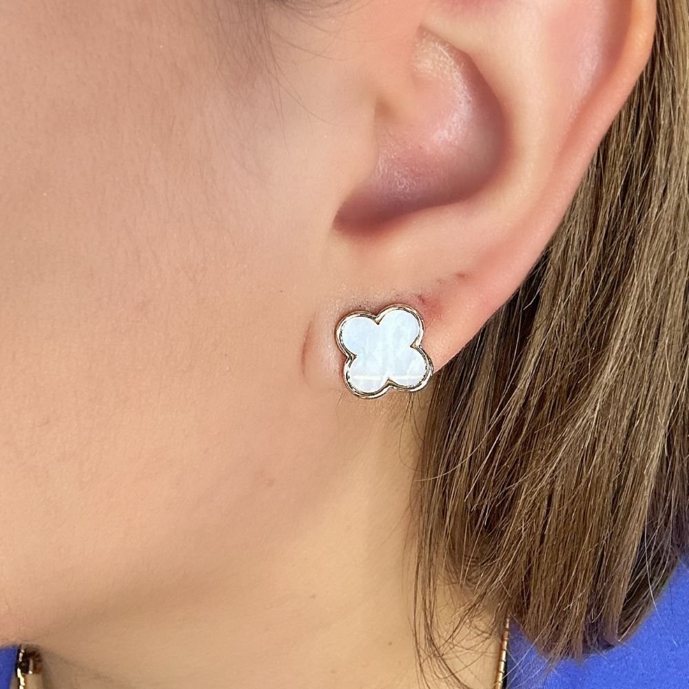 Brinco ouro 18K inspiração Van Cleff madrepérola