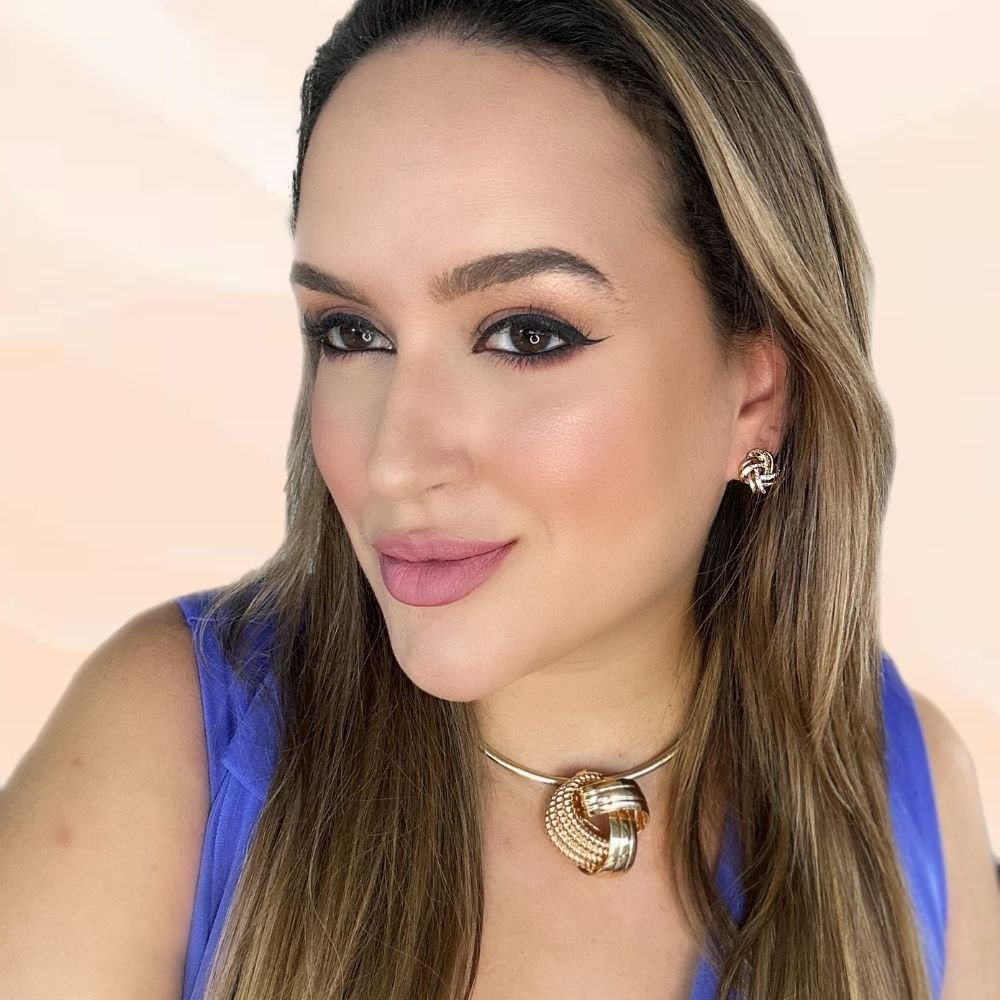 Colar ouro 18K aro com pingente de flor