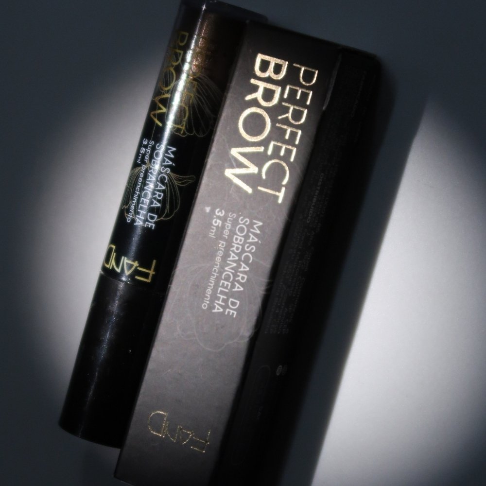 Mascara de sobrancelhas